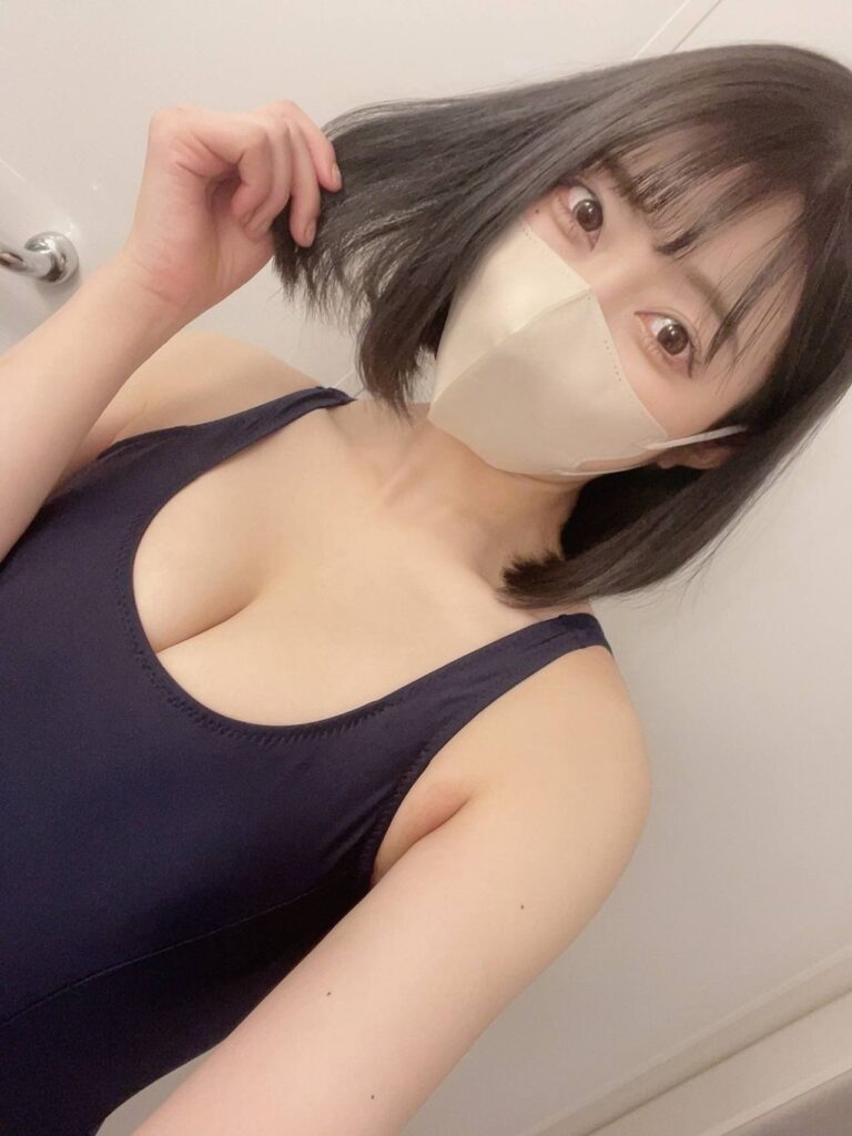 守屋よしのの無修正作品