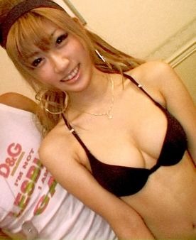 綾瀬美音の無修正作品