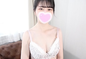 雪咲すみれの無修正作品